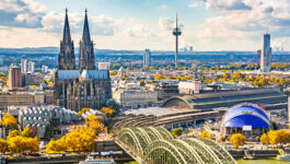Globus brings back online booking promo; Monograms discounts Paris by 25%