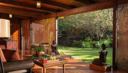 Holualoa Inn transforms vintage barn into luxury bridal studio